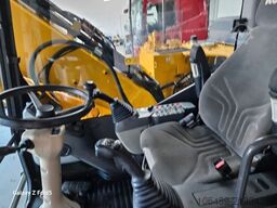 KOMATSU PW 148 - 8