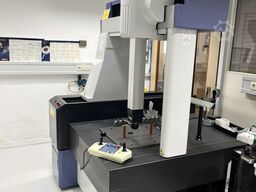 Mitutoyo Crysta Apex C 776