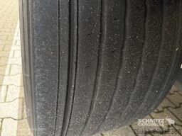 Schmitz Cargobull Curtainsider Mega