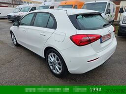 MERCEDES-BENZ A 200 Automatik Navigation Komfort-Fahrwerk
