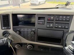 Volvo FM-500 8x2 Hiab / Swiss-Vehicle