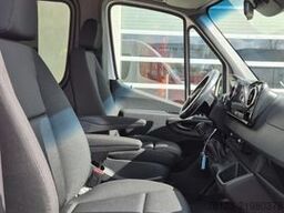 MERCEDES-BENZ 10 Sprinter Lord Light 22 Sitzer Vorlauffahrzeug