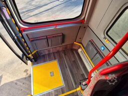 MERCEDES-BENZ Sprinter 517 Heckniederflur Vorlauffahrzeug