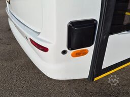 MERCEDES-BENZ Sprinter 517 Heckniederflur Vorlauffahrzeug