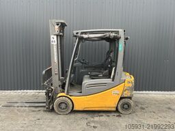 Jungheinrich EFG320