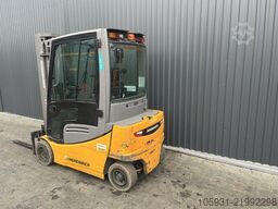 Jungheinrich EFG318