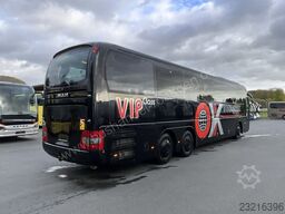 MAN R 08 Lions Coach L