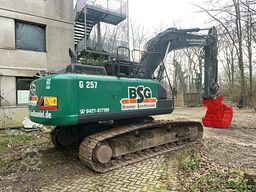 Hitachi ZX250 LCN-7 with Oilquick OQ-80