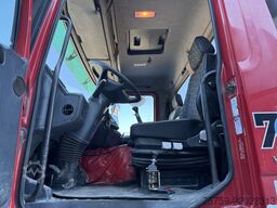 Mercedes-Benz Actros 4148K V8 Kipper 8x4 Euro3 40Ton