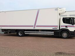 Scania P320 Koel/Vries Bakwagen + DHollandia 2000kg