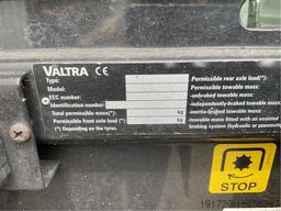 Valtra A 93
