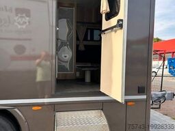  TT XL 3-4 Pferde Wohnung, Dusche