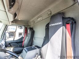 RENAULT D26.320-6x2+DHOLLANDIA 2T.