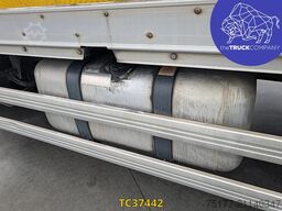 Mercedes-Benz Actros 1833