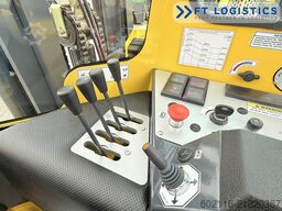 Combilift C4000 GAS DUPLEX 4600 FORK POSITIONER