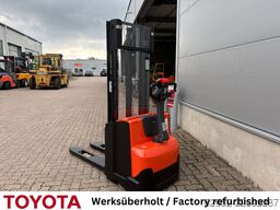 Toyota SWE 120 / Akku neu!