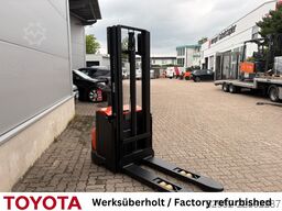 Toyota SWE 120 / Akku neu!