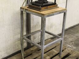 Schüco Pneumatik-Presse 293 885