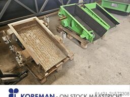  Vibrating Chute Aviteq (adjustable)