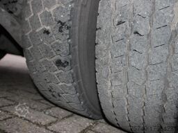 MAN TGL 8.220 + EURO 6 + LIFT