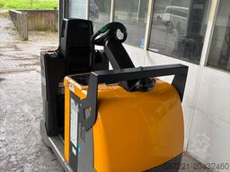 Jungheinrich EZS C40