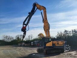 Hyundai HX330L with demolition boom, standard boom & shear