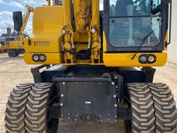 Komatsu PW180-11E0