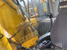Komatsu PW180-11E0