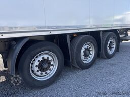 Kögel S 24 Koffer mit BÄR Ladebordwand
