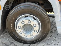 DAF LF 210 + LOADLIFT + 12 TON + BOX 7,10 METER + S...