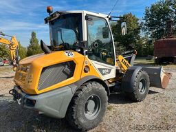 LIEBHERR L506 Compact