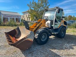 LIEBHERR L506 Compact