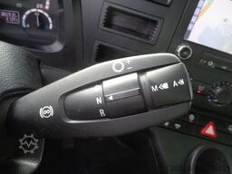MERCEDES-BENZ Arocs 3251 8x6 3-S-Kipper Bordmatik