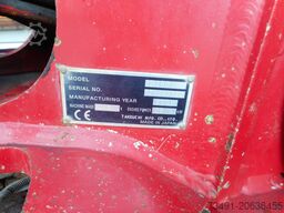 Takeuchi TB 250 mit POWERTILT