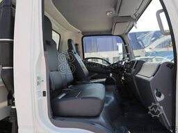 Isuzu NPR 85
