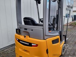 Jungheinrich EFG 215 Li-Ionen