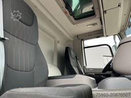 DAF CF 260 FA / Carrier Koeler - 30 gr / Chereau Fr...