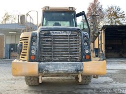 Komatsu HM300-3