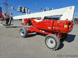 JLG M600JP