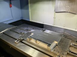 DN Solutions DNM 5700