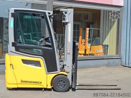 Jungheinrich EFG 215