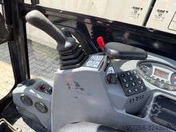 BOBCAT E17 / 2023 BJ / 5 x Löffel / 898 H