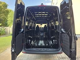 Mercedes-Benz Sprinter 319 CDI 4x4 Allrad 9-G Automatik L3H2
