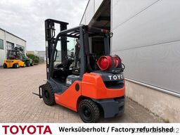 Toyota 02-8 FGF 25