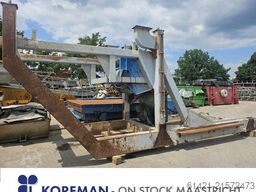 Sandvik Hopper with Vibrating Chute and Grizzly