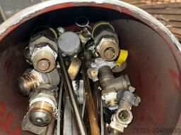 FULL TRAILER LOADED WITH LPG TANKS