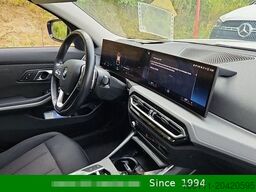 BMW 320 d Touring 320 d xDrive PDC NAVIGATION