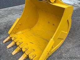 Komatsu PC 210-10M0 (New / Non CE Certified)