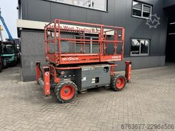SKYJACK SJ 6826RT Schaarhoogwerker 10 M / Scissor / Arbeit