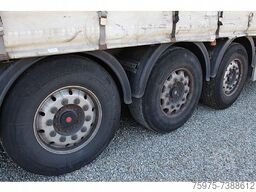 Schmitz Cargobull semirimorchi centinati francesi usati